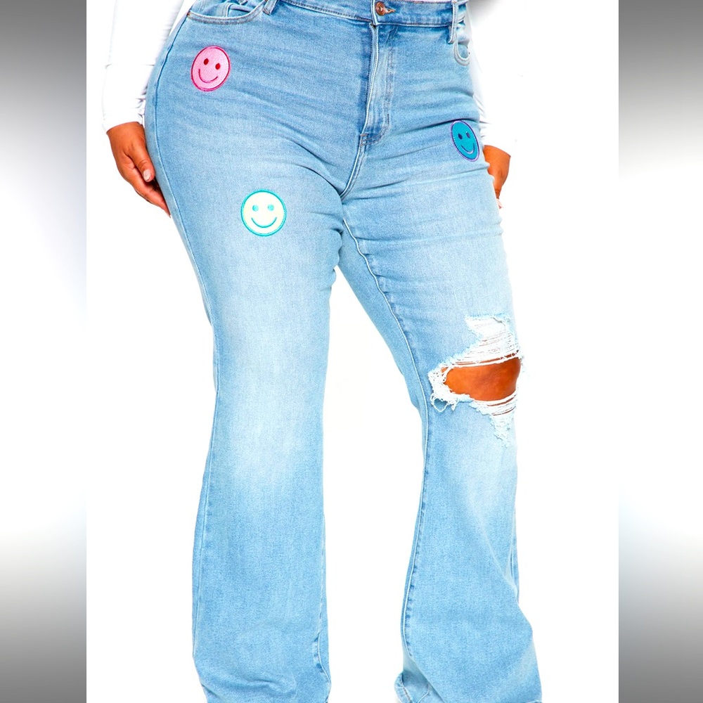 Fashion Nova Smiley Face Jeans!